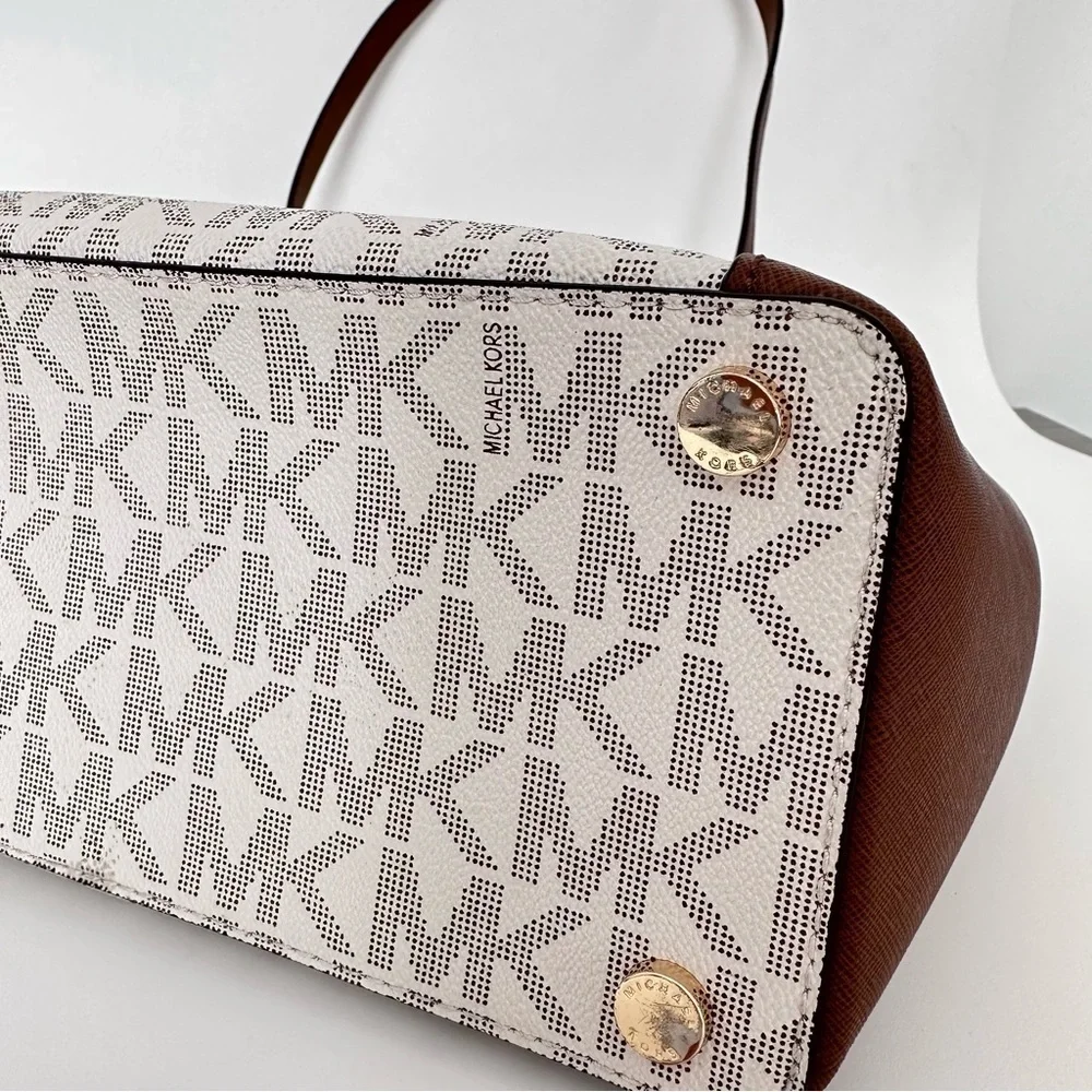 New Michael Kors Maddie Signature Tote Carryall Bag in Vanilla